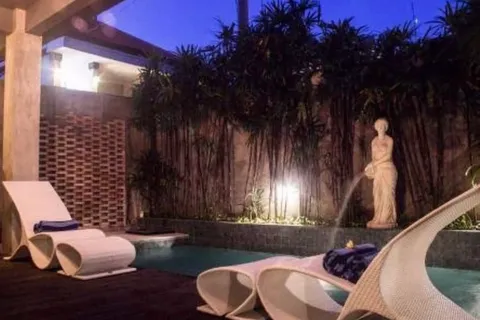 7 bedrooms Villa in Canggu, Badung, Indonesia No. 10246 3