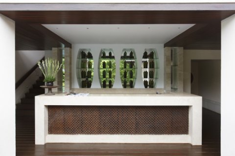 5 bedrooms Villa in South Kuta, Badung, Indonesia No. 597 4