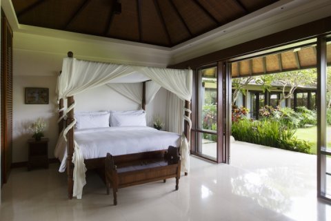 5 bedrooms Villa in South Kuta, Badung, Indonesia No. 596 21