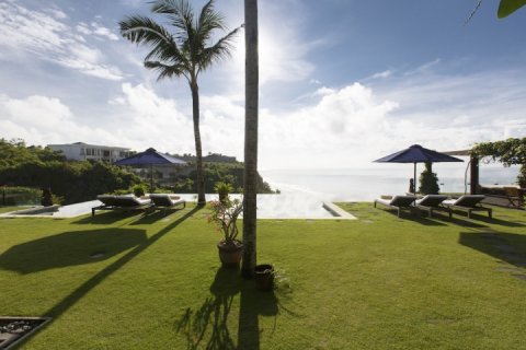 5 bedrooms Villa in South Kuta, Badung, Indonesia No. 596 3