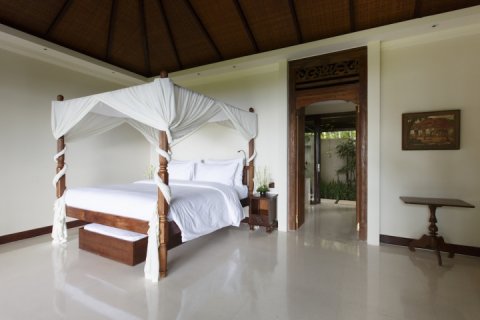 5 bedrooms Villa in South Kuta, Badung, Indonesia No. 596 23