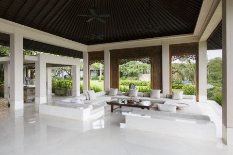 5 bedrooms Villa in South Kuta, Badung, Indonesia No. 596 9