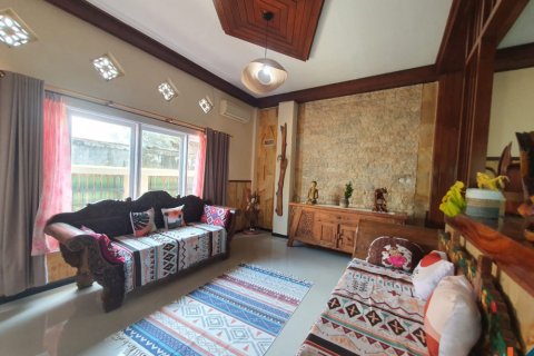 3 bedrooms Villa in Tibubeneng, Badung, Indonesia No. 11585 3
