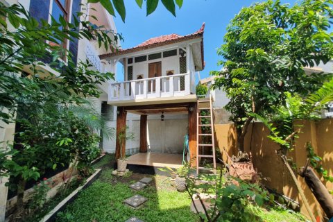 3 bedrooms Villa in Tibubeneng, Badung, Indonesia No. 11585 9