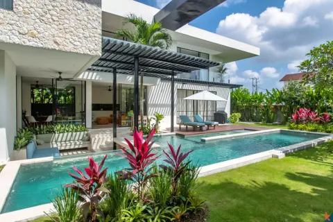 4 bedrooms Villa in Tumbak Bayuh, Mengwi, Badung, Indonesia No. 10538 4