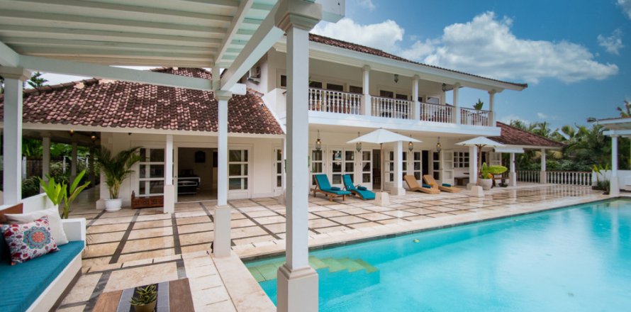 4 bedrooms Villa in Tabanan, Indonesia No. 10536