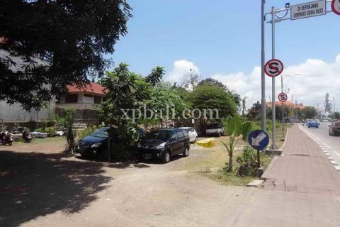 2500m2 Land in Kuta, Badung, Indonesia No. 474 10