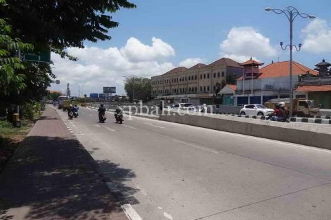 2500m2 Land in Kuta, Badung, Indonesia No. 474 13