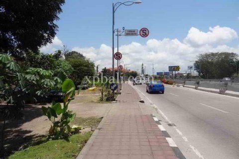 2500m2 Land in Kuta, Badung, Indonesia No. 474 11