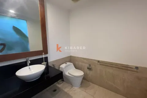 Вилла с 4 спальнями в Kerobokan, Бадунг, Индонезия № 12540 16