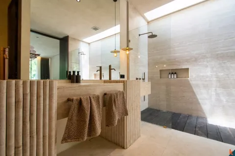 4 bedrooms Villa in Tumbak Bayuh, Mengwi, Badung, Indonesia No. 10508 22