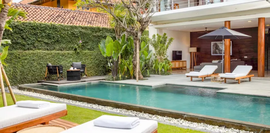 3 bedrooms Villa in Tibubeneng, Badung, Indonesia No. 10507