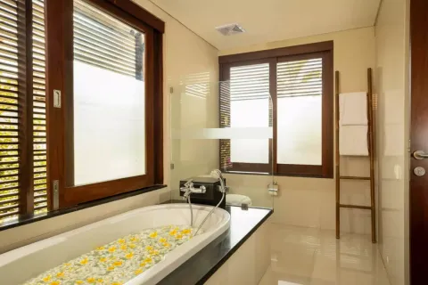 3 bedrooms Villa in Tibubeneng, Badung, Indonesia No. 10507 12