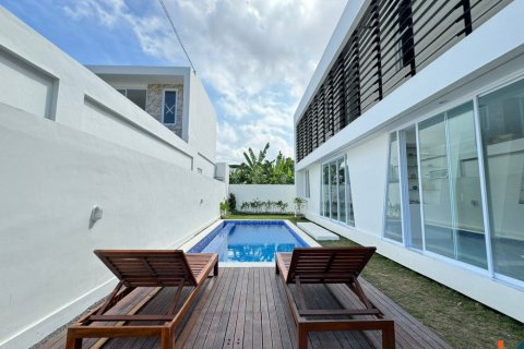 3 bedrooms Villa in Kerobokan, Badung, Indonesia No. 11063 30