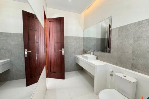 3 bedrooms Villa in Kerobokan, Badung, Indonesia No. 11063 27