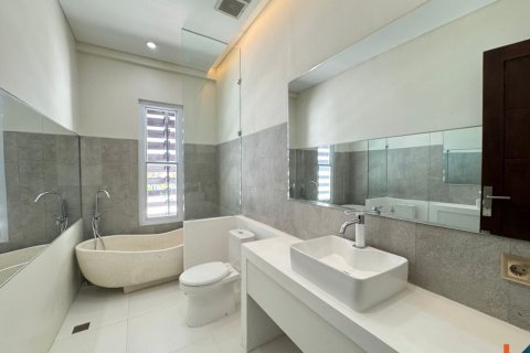 3 bedrooms Villa in Kerobokan, Badung, Indonesia No. 11063 5