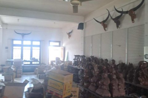 180m2 Commercial property in Kuta, Badung, Indonesia No. 9750 1