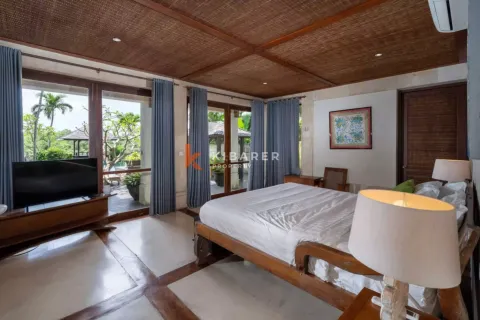 4 bedrooms Villa in Ungasan, Badung, Indonesia No. 13299 10