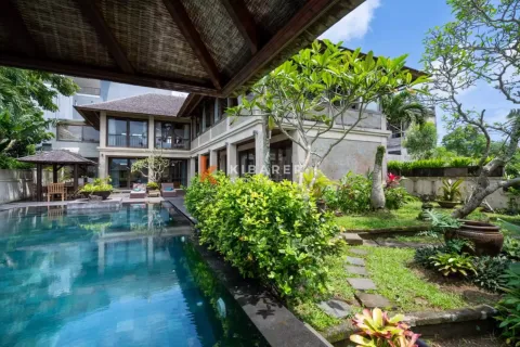 4 bedrooms Villa in Ungasan, Badung, Indonesia No. 13299 19