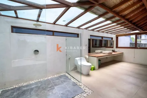 4 bedrooms Villa in Ungasan, Badung, Indonesia No. 13299 23