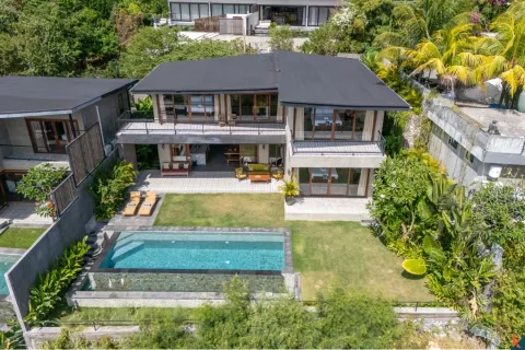 3 bedrooms Villa in South Kuta, Badung, Indonesia No. 13304 2