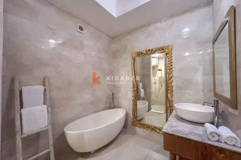 4 bedrooms Villa in Badung, Indonesia No. 13301 24