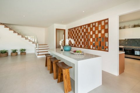 3 bedrooms Villa in Canggu, Badung, Indonesia No. 834 14
