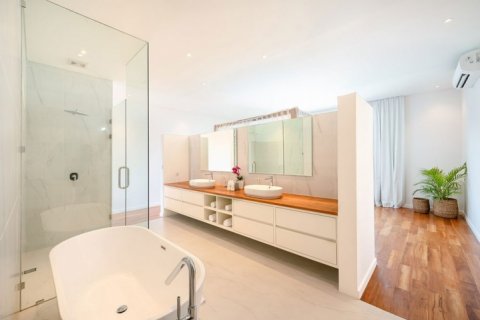 3 bedrooms Villa in Canggu, Badung, Indonesia No. 834 21