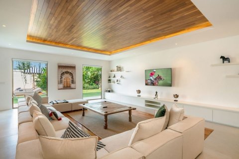 3 bedrooms Villa in Canggu, Badung, Indonesia No. 834 13
