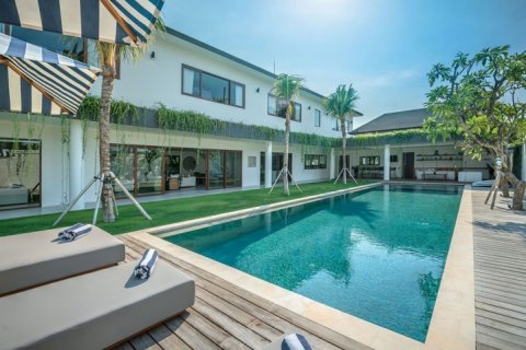 3 bedrooms Villa in Canggu, Badung, Indonesia No. 834 3