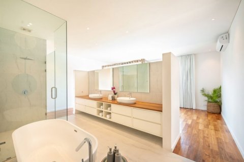 3 bedrooms Villa in Canggu, Badung, Indonesia No. 834 17