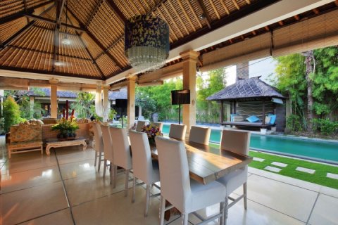 Вилла с 3 спальнями в Seminyak, Бадунг, Индонезия № 1026 3