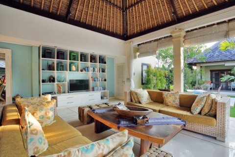 Вилла с 3 спальнями в Seminyak, Бадунг, Индонезия № 1026 4