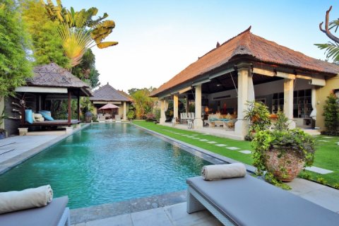 Вилла с 3 спальнями в Seminyak, Бадунг, Индонезия № 1026 2