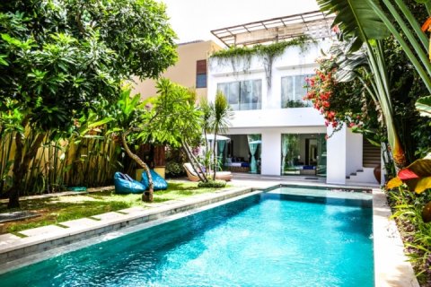 Вилла с 4 спальнями в Seminyak, Бадунг, Индонезия № 1024 13