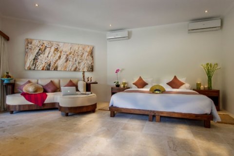 2 bedrooms Villa in Seminyak, Badung, Indonesia No. 1027 8