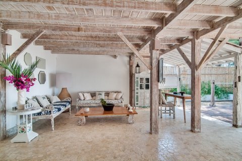 4 bedrooms Villa in Gili Trawangan, Gili Indah, North Lombok, Indonesia No. 1028 5