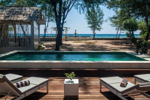 Вилла с 4 спальнями в Gili Trawangan, Гили-Индах, Северный Ломбок, Индонезия № 1028
