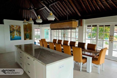 Вилла с 4 спальнями в Seminyak, Бадунг, Индонезия № 321 15