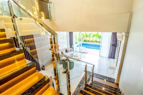 6 bedrooms Villa in Kuta, Badung, Indonesia No. 11970 20