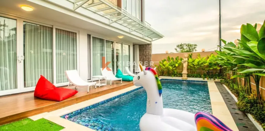 6 bedrooms Villa in Kuta, Badung, Indonesia No. 11970