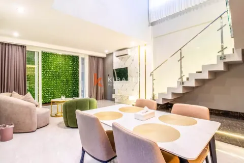 6 bedrooms Villa in Kuta, Badung, Indonesia No. 11970 6