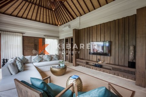 Вилла с 4 спальнями в Seminyak, Бадунг, Индонезия № 11969 3