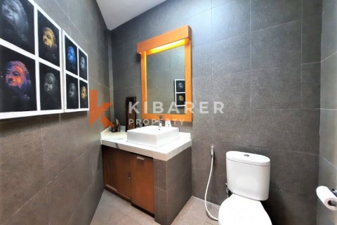 Вилла с 3 спальнями в Kerobokan, Бадунг, Индонезия № 12074 10