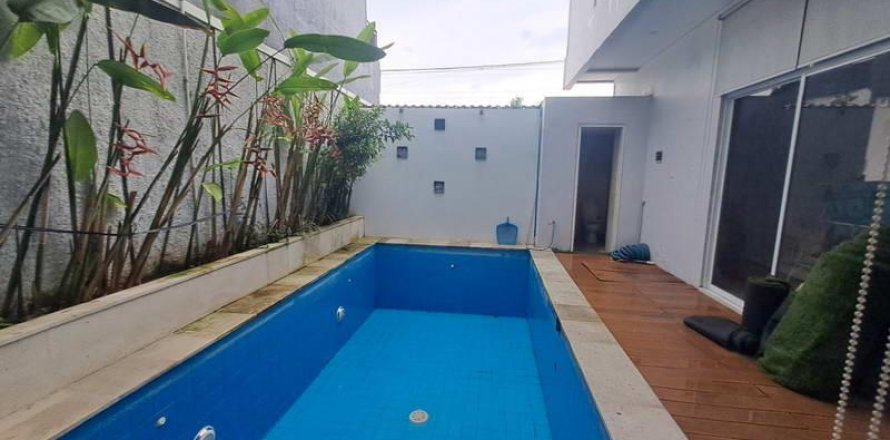 3 bedrooms Villa in Seminyak, Badung, Indonesia No. 9264