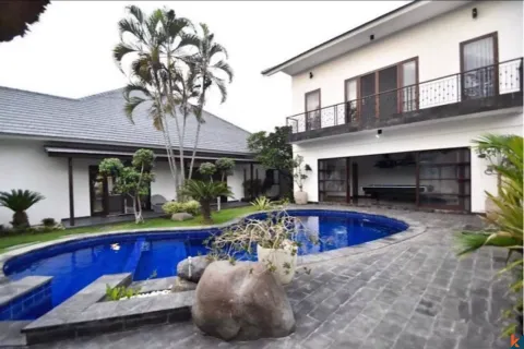 3 bedrooms Villa in Tibubeneng, Badung, Indonesia No. 11049 13