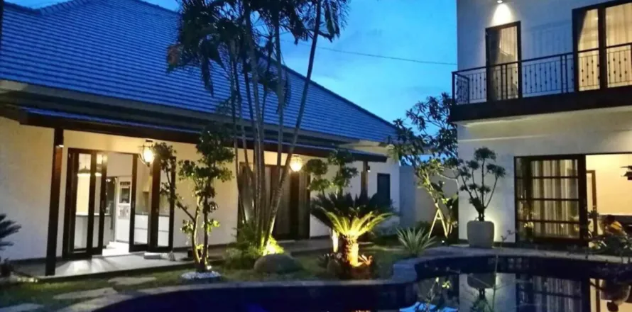 3 bedrooms Villa in Tibubeneng, Badung, Indonesia No. 11049