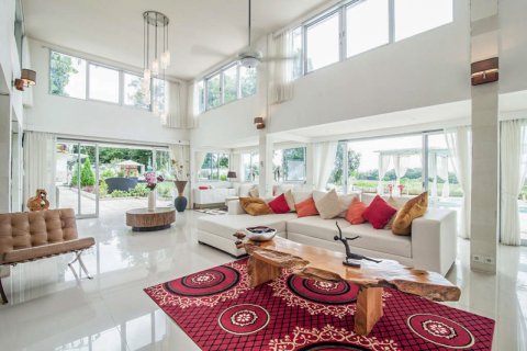 5 bedrooms Villa in Tabanan, Indonesia No. 11051 3