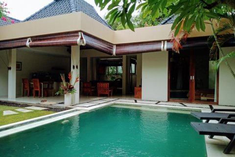 Вилла с 4 спальнями в Seminyak, Бадунг, Индонезия № 10304 10