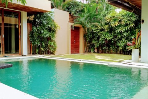 Вилла с 4 спальнями в Seminyak, Бадунг, Индонезия № 10304 9